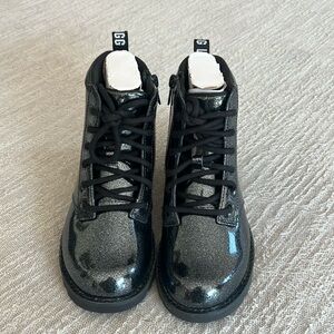 Brand New Never Worn Ugg Boots!